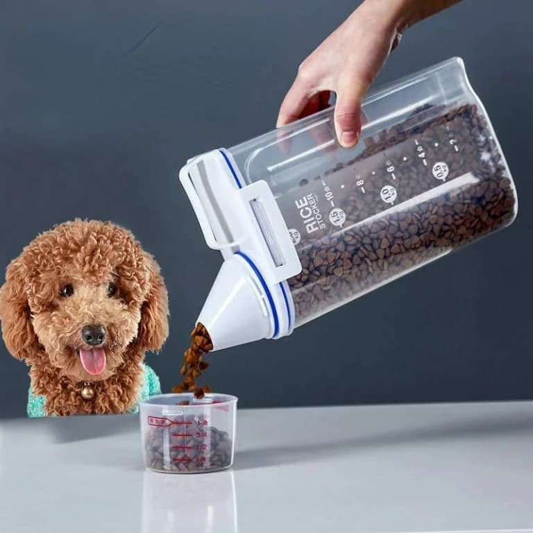 Cubo de Comida Ecológico para Mascotas: Almacenamiento Seguro 🌱